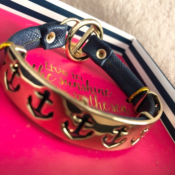 •Mudpie Barbados Icon Bracelet - Picture 7 of 8